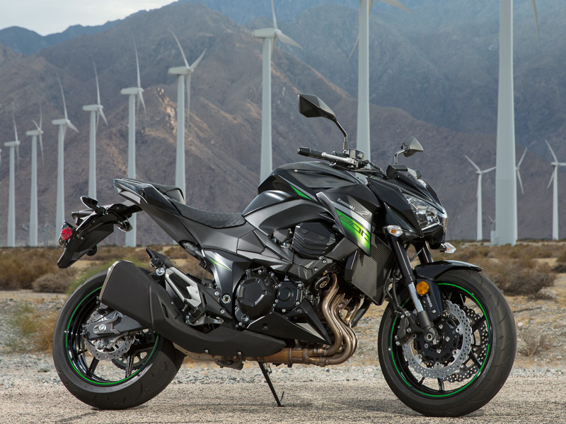 The Z800's streetfighter styling is angular and aggressive but not as radical as that of its big brother, the Z1000.