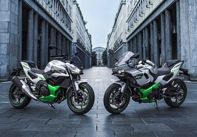 ninja 7 and z7 face the electric future together